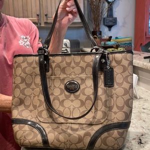 Coach shoulder bag